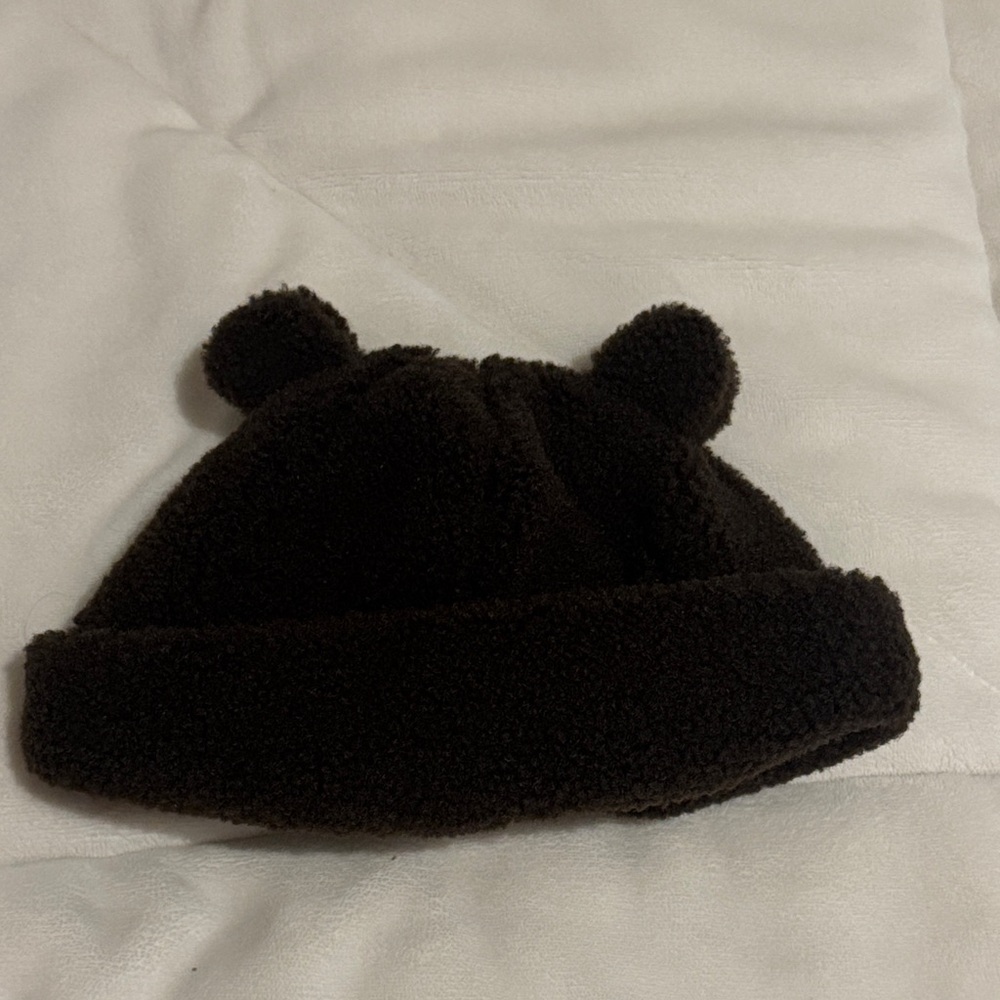Zara Cozy Black Bear Ear Hat